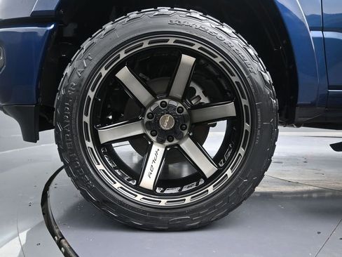 Used 2022 RAM 1500 Laramie w/ G/T Package RWD image 10