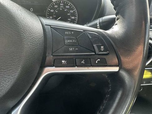 Used 2021 Nissan Sentra SV image 29