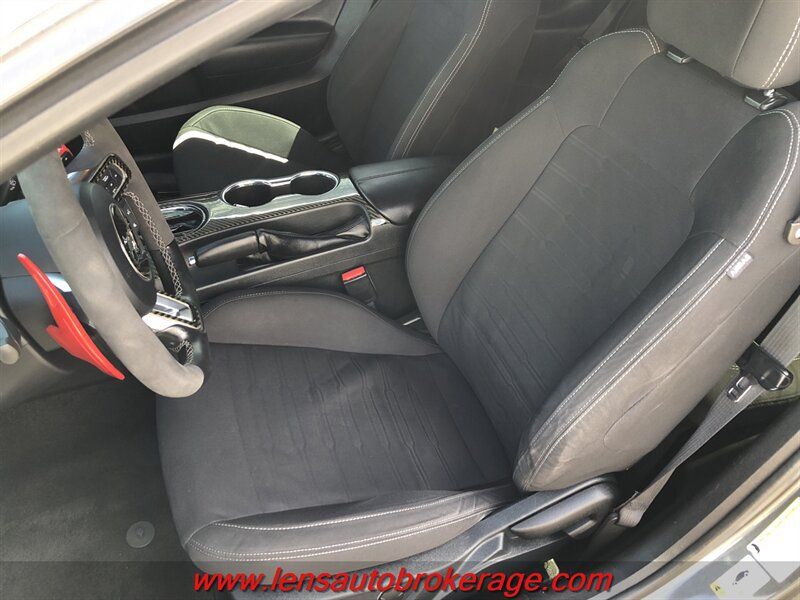 Used 2016 Ford Mustang GT RWD image 12
