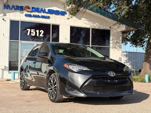 Used 2019 Toyota Corolla LE FWD image 1