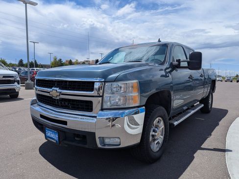 Used 2007 Chevrolet Silverado 2500 LT w/ 1LT Convenience Package AWD/4WD image 7