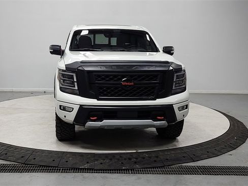 Used 2020 Nissan Titan PRO-4X w/ Pro-4x Convenience Package image 2