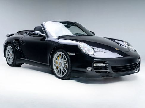 Used 2011 Porsche 911 Turbo AWD/4WD image 4