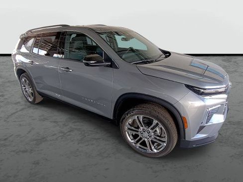 New 2026 Chevrolet Traverse LT image 4