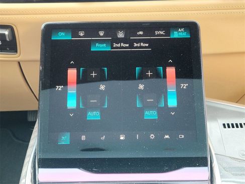 New 2025 Cadillac Escalade IQ Luxury 2 w/ LPO, Radiant Package image 13