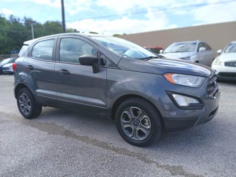 Used 2020 Ford EcoSport S FWD image 3