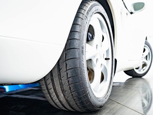 Used 2002 Porsche Boxster image 41