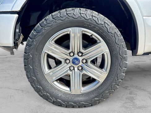 Used 2018 Ford F150 XLT w/ Equipment Group 302A Luxury AWD/4WD image 13