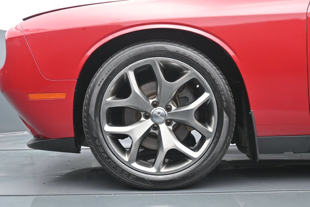 Used 2015 Dodge Challenger SXT Plus w/ Sound Group II RWD image 23