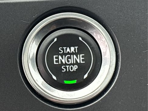 Certified 2022 Chevrolet Blazer LT AWD/4WD image 17