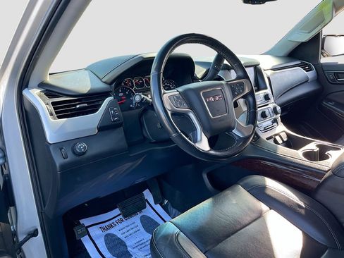 Used 2020 GMC Yukon SLT w/ Open Road Package RWD image 9