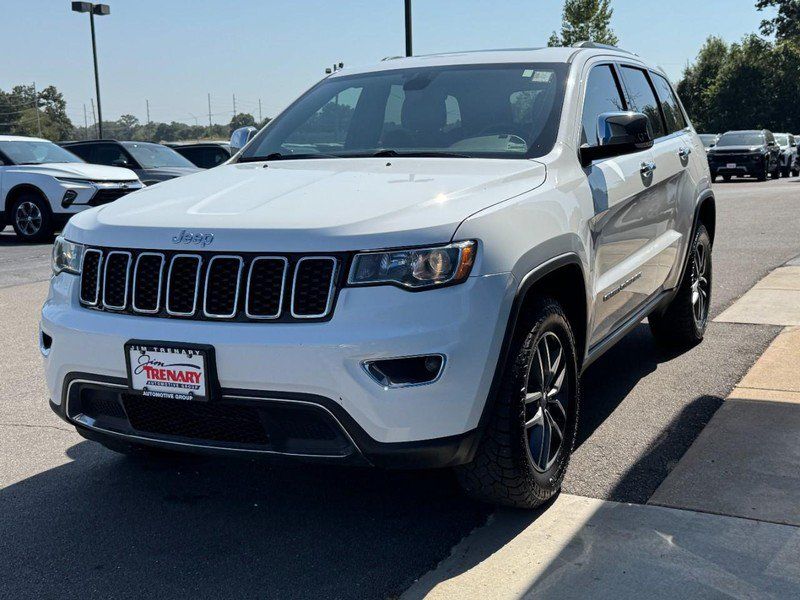 Used 2018 Jeep Grand Cherokee Limited AWD/4WD image 8