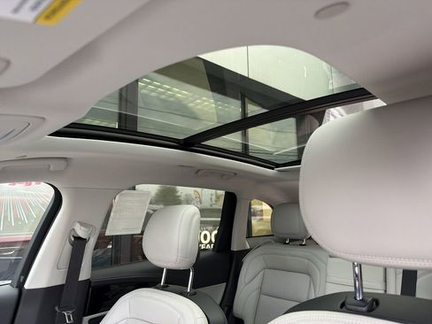 New 2026 Lincoln Nautilus Premier w/ Equipment Group 102A image 11