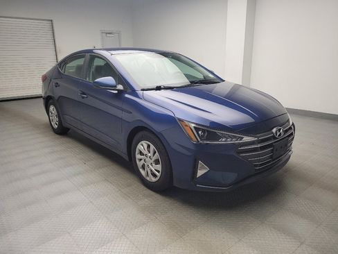 Used 2019 Hyundai Elantra SE FWD image 13