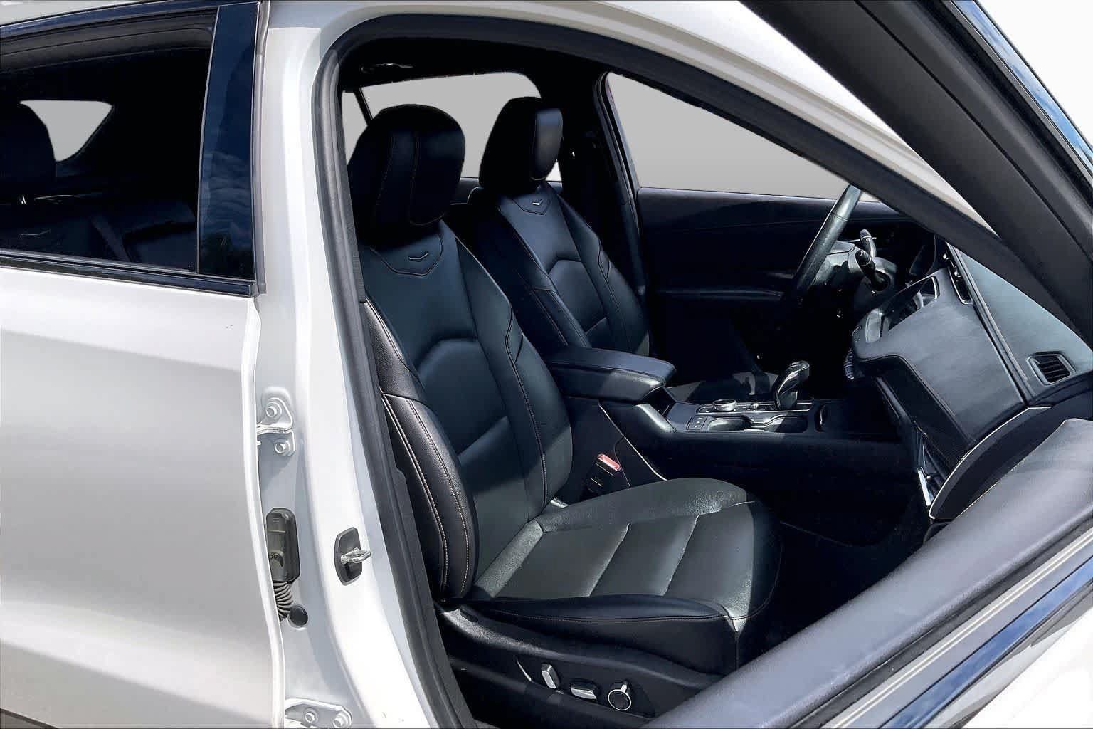 Used 2019 Cadillac XT4 Sport w/ Driver Awareness Package FWD image 9