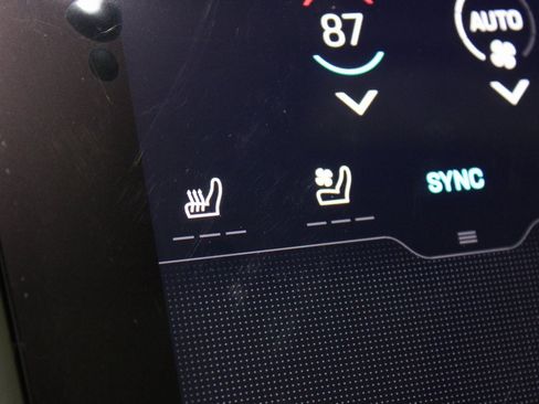 Used 2025 Porsche Taycan 4S image 32