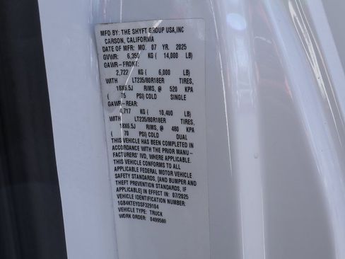 Used 2025 Chevrolet Silverado 3500 LT w/ Convenience Package image 59