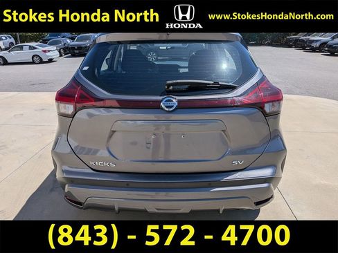 Used 2021 Nissan Kicks SV FWD image 12