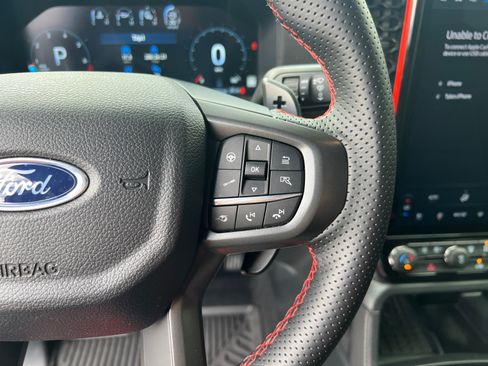 Used 2025 Ford Ranger Raptor AWD/4WD image 17