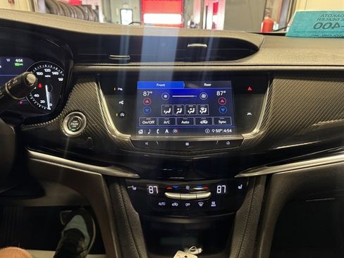 Used 2020 Cadillac XT6 Sport AWD/4WD image 25