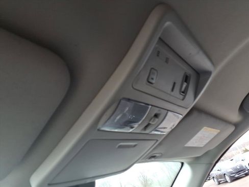 Certified 2024 Nissan Titan SV w/ SV Convenience Package image 34