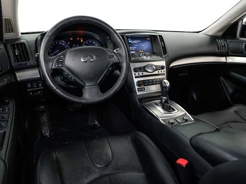 Used 2013 INFINITI G37 x w/ Premium Pkg image 7