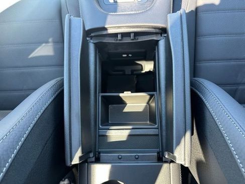 New 2026 Mercedes-Benz GLS 450 4MATIC image 34