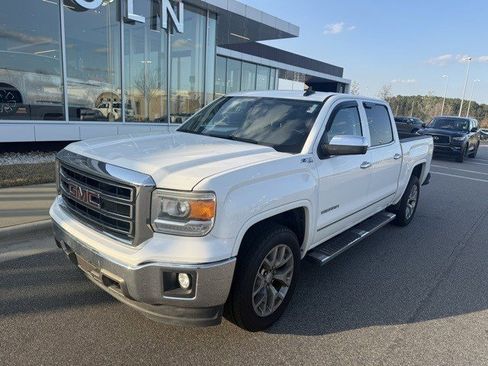 Used 2015 GMC Sierra 1500 SLT w/ SLT Crew Cab Value Package image 2