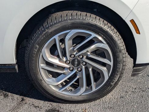 New 2026 Lincoln Navigator Reserve image 11