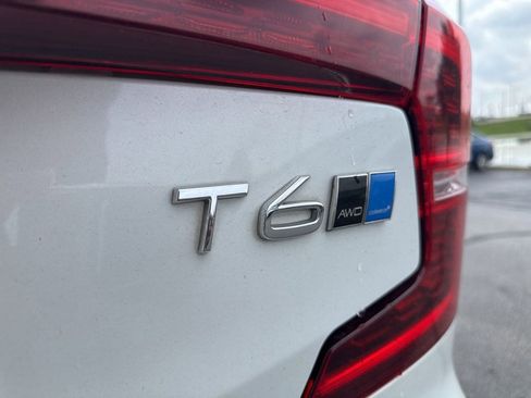 Used 2020 Volvo S60 T6 Momentum AWD/4WD image 5