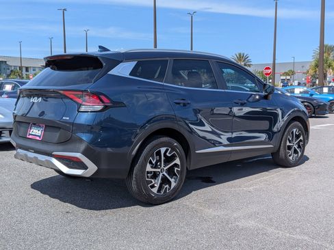 Used 2025 Kia Sportage EX AWD/4WD image 9