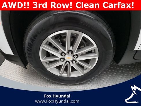 Used 2023 Chevrolet Traverse LT image 28