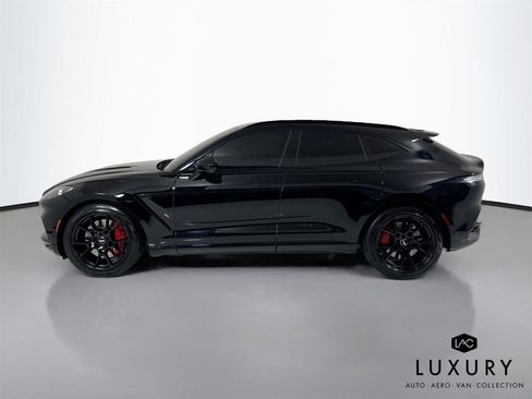 Used 2021 Aston Martin DBX image 9