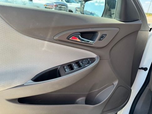 Used 2019 Chevrolet Malibu LS FWD image 13