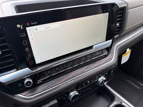 New 2026 GMC Sierra 1500 SLT image 20