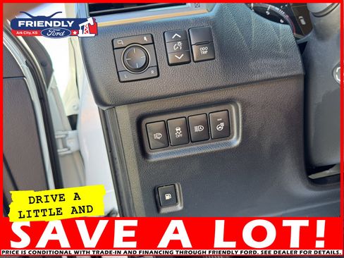 Used 2023 Lexus GX 460 Premium image 17