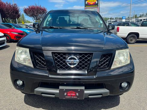Used 2011 Nissan Frontier PRO-4X AWD/4WD image 8