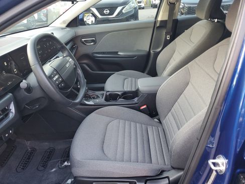Used 2025 Kia K4 EX image 19