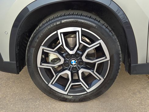 Used 2023 BMW X1 xDrive28i w/ Premium Package image 11