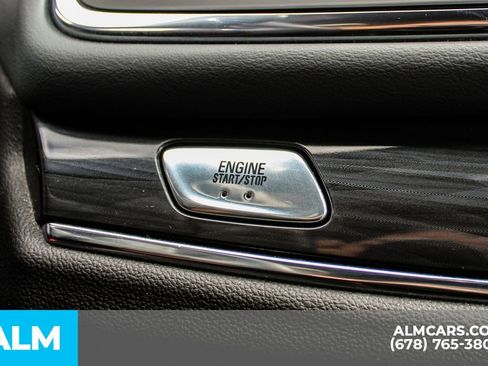 Used 2024 Buick Enclave Premium image 29