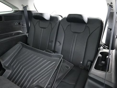 Used 2025 Kia Sorento S FWD image 29