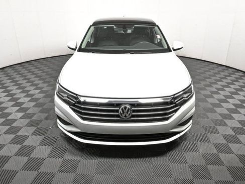 Used 2021 Volkswagen Jetta SE image 32