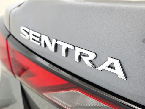 Used 2024 Nissan Sentra SV FWD image 17