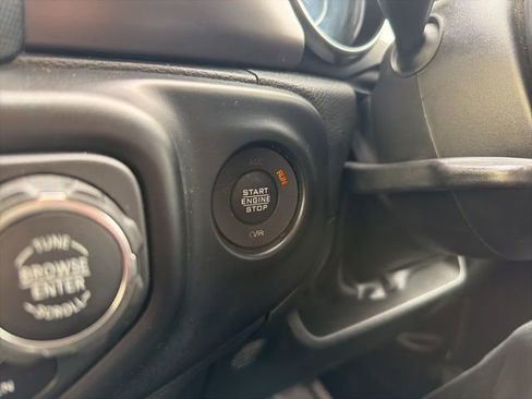 Used 2022 Jeep Wrangler Unlimited Sport w/ Cold Weather Group image 16