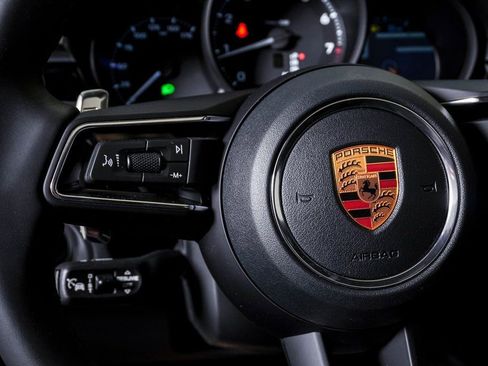 New 2026 Porsche Macan image 20