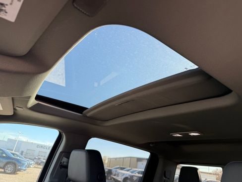 New 2026 GMC Sierra 1500 SLT w/ SLT Premium Plus Package image 19