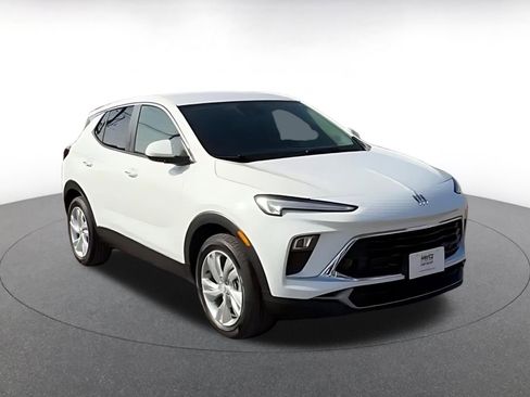 Used 2025 Buick Encore GX Preferred image 3