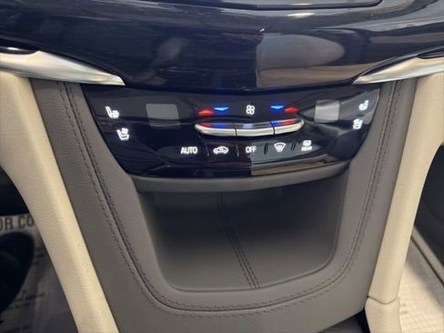 Used 2024 Cadillac XT6 Premium Luxury w/ LPO, Floor Liner Package AWD/4WD image 30