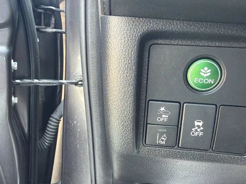 Used 2019 Honda HR-V EX image 22