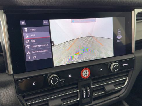 Used 2026 Porsche Macan S image 25